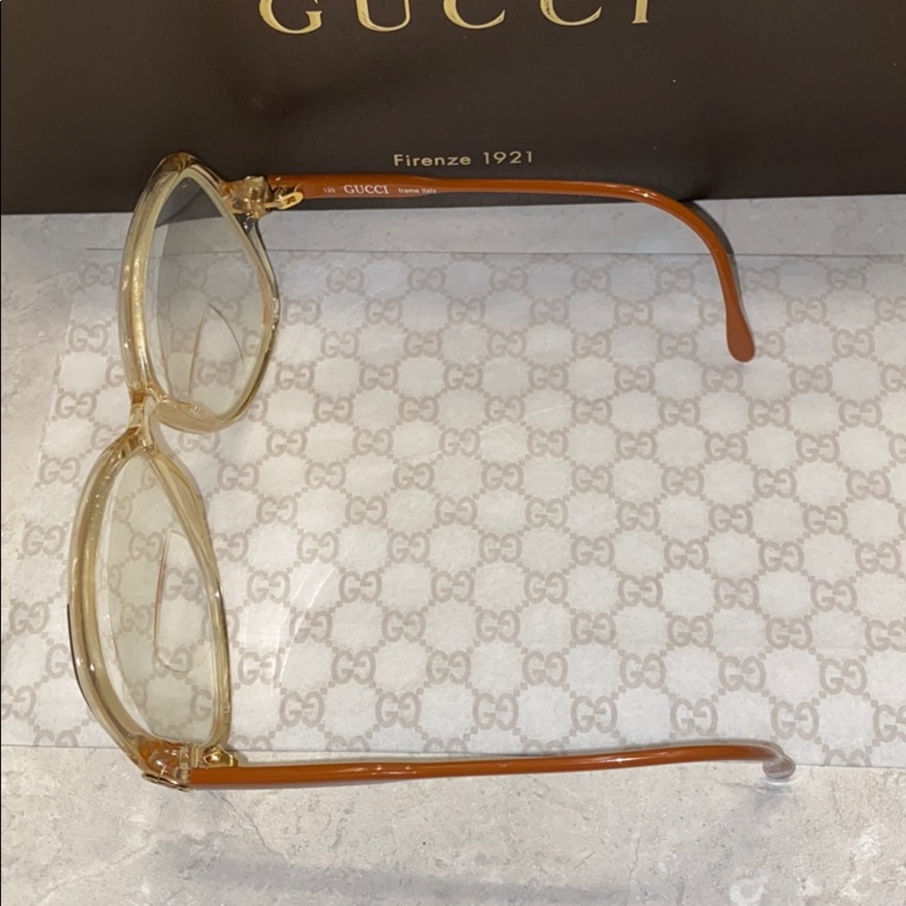 🔥SOLD ON MERC🔥Gucci Vintage Eyeglasses - Picture 3 of 9